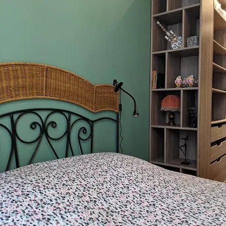 Private Acces To The Flat. Charming Parisian. 4* Parigi
