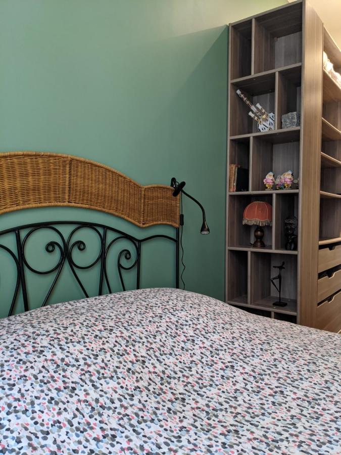 Private Acces To The Flat. Charming Parisian. * Paris