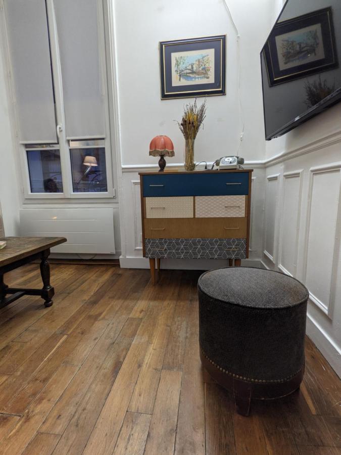 Private Acces To The Flat. Charming Parisian. Guest house Paris