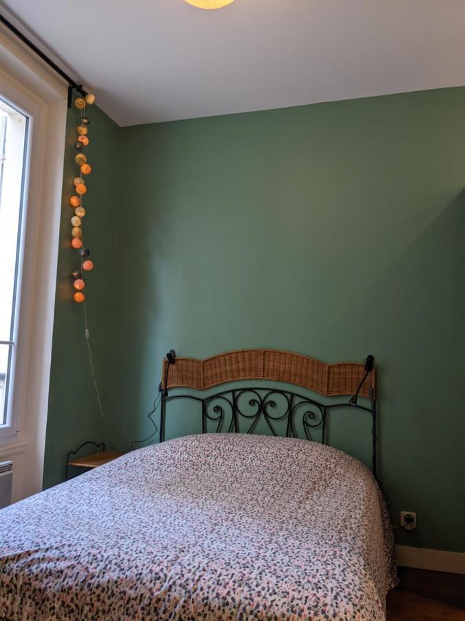 Private Acces To The Flat. Charming Parisian. Guest house *